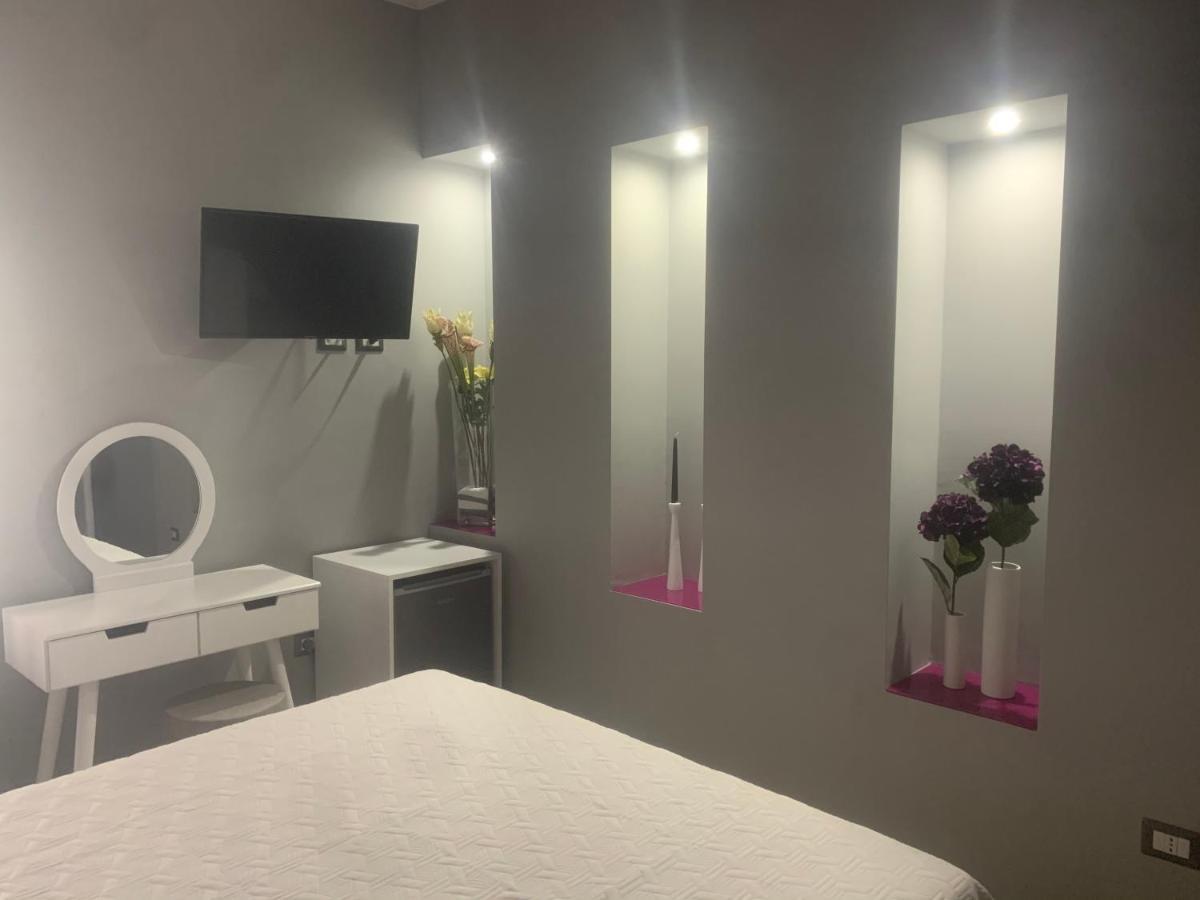 Le Stanze Di Dalia Bed & Breakfast Кротоне Екстериор снимка