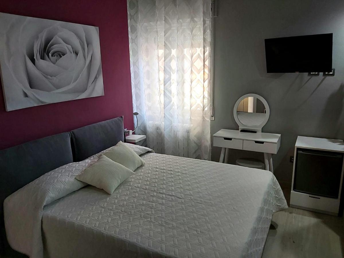 Le Stanze Di Dalia Bed & Breakfast Кротоне Екстериор снимка