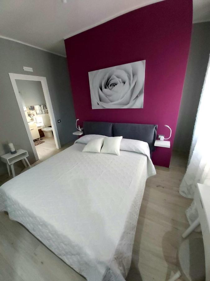 Le Stanze Di Dalia Bed & Breakfast Кротоне Екстериор снимка