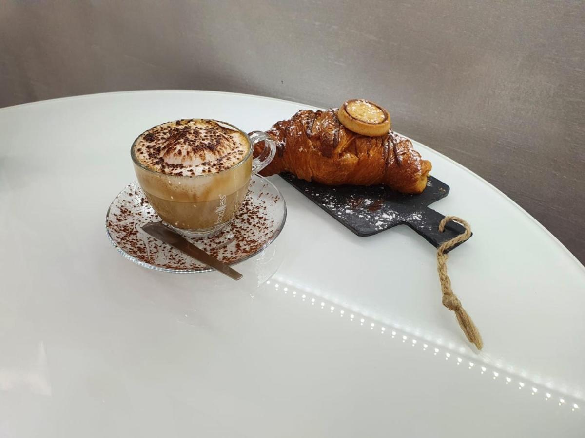 Le Stanze Di Dalia Bed & Breakfast Кротоне Екстериор снимка