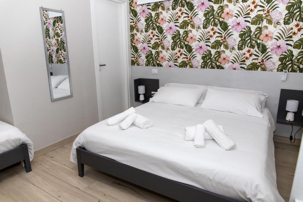 Le Stanze Di Dalia Bed & Breakfast Кротоне Екстериор снимка